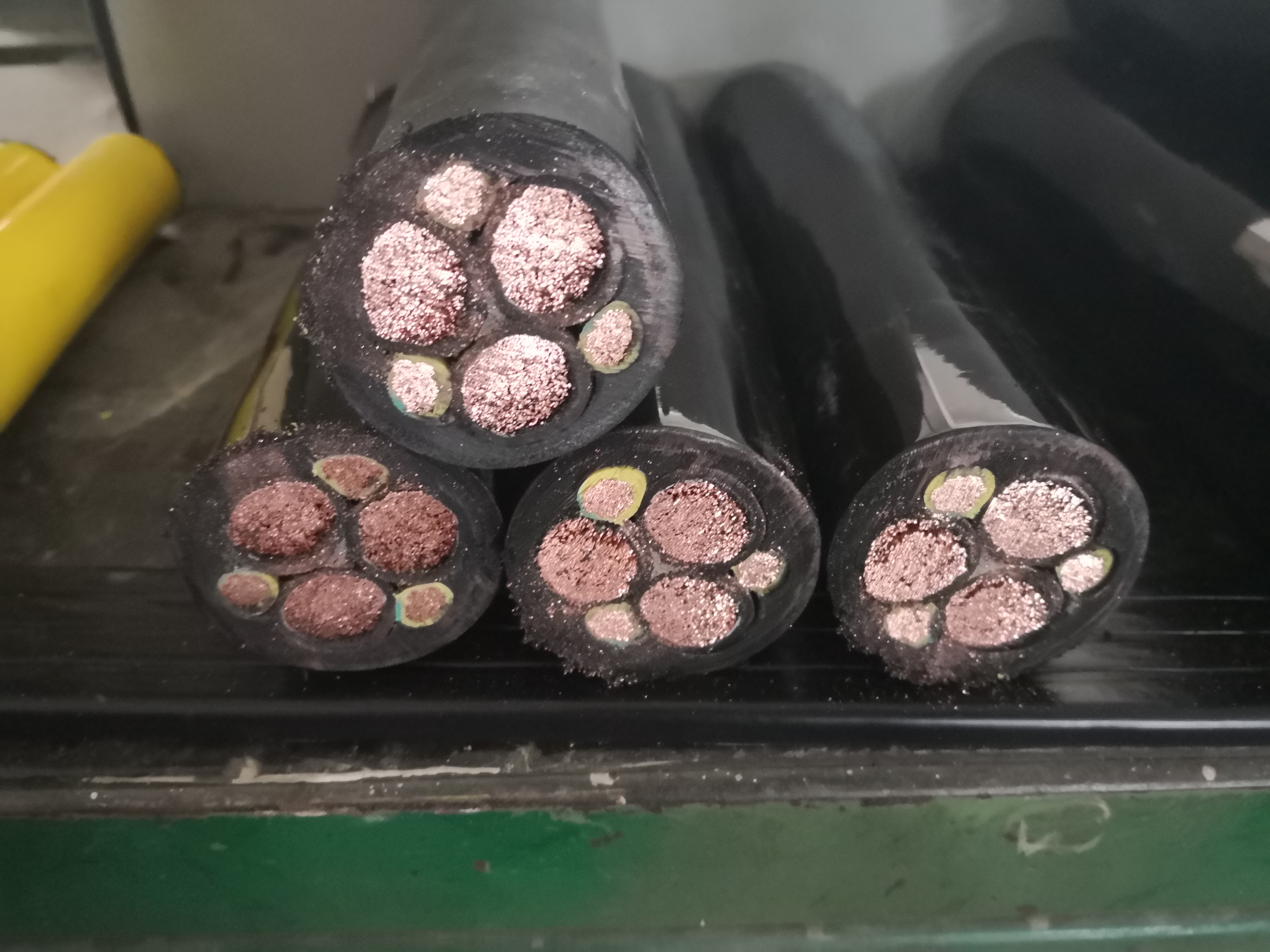 鋼廠耐高溫卷筒圓電纜     3*35+3*16/3